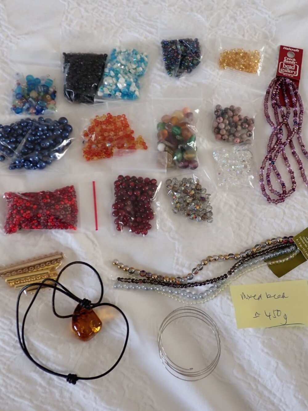 Mixed lot of crafting beads